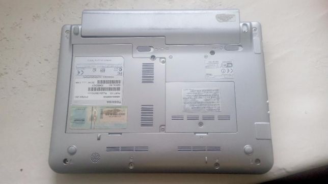 Нетбук Toshiba NB205 - фото фото фото 2