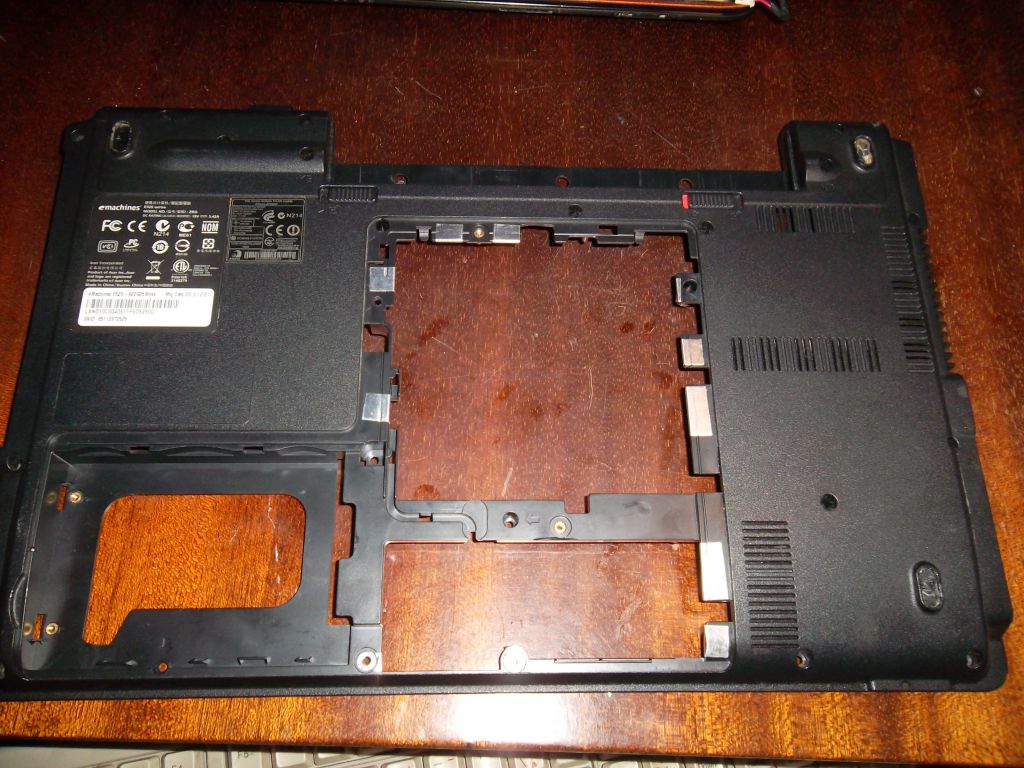 Корпус Acer E528 нижня часть (дно, корыто) - фото фото фото 3