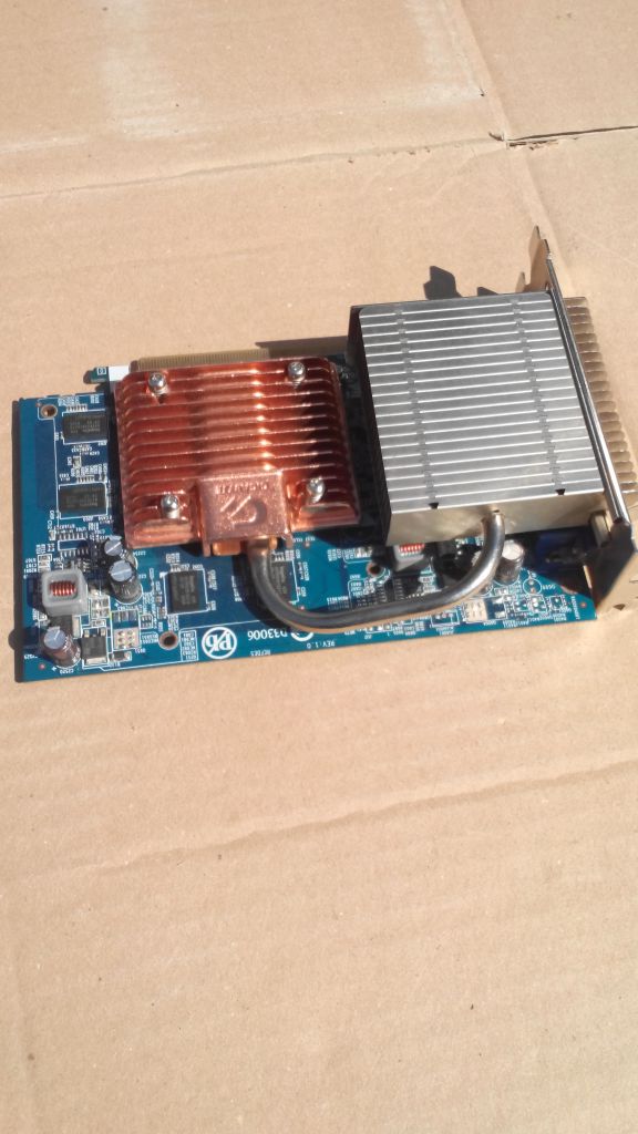 Видеокарта Gigabyte GV RX13P256DE RH - фото фото фото 3