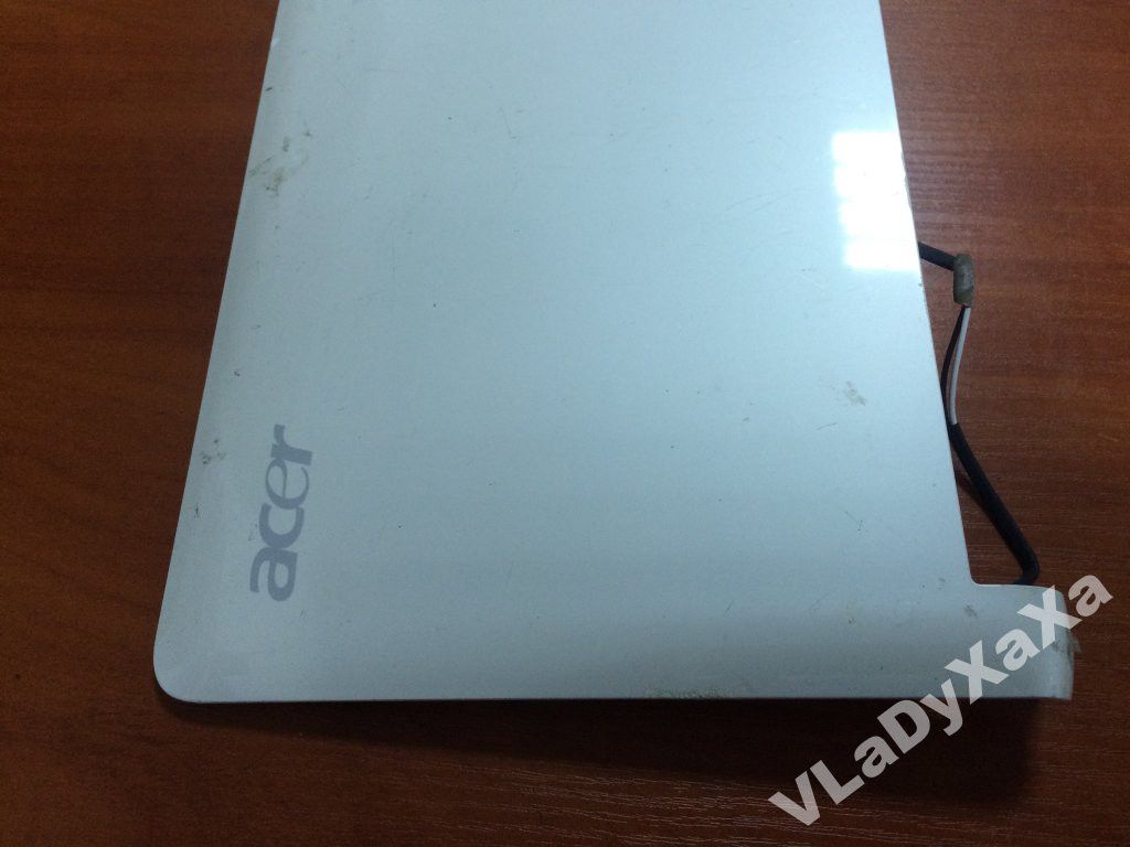 Acer Aspire One ZG5 крышка матрицы - фото фото фото 2
