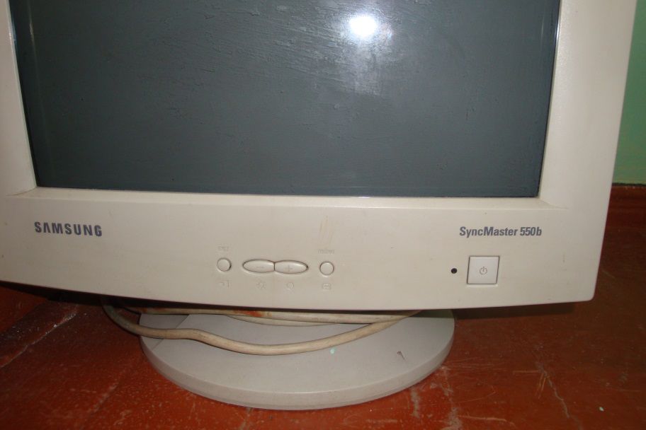 Монитор Samsung SyncMaster 550b - фото фото фото 1