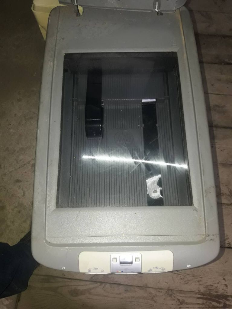 Планшетный А4 сканер с встроенным слайд-модулем HP ScanJet 5530 - фото фото фото 1