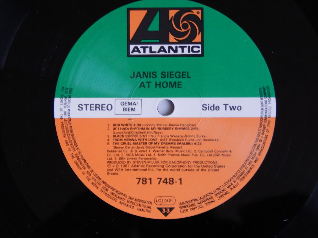 Janis Siegel ‎– At Home  (Atlantic ‎– 781 748-1, Europe) NM-NM- - фото фото фото 3