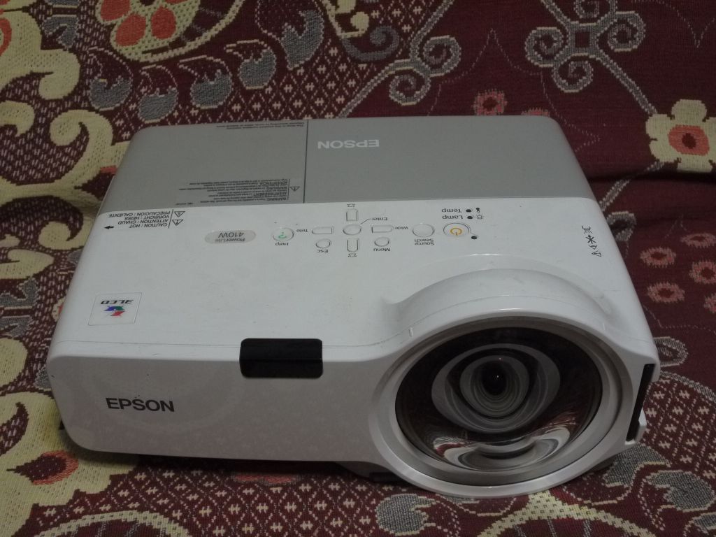 Широкоформатный проектор Epson 410W для видео - фото фото фото 0