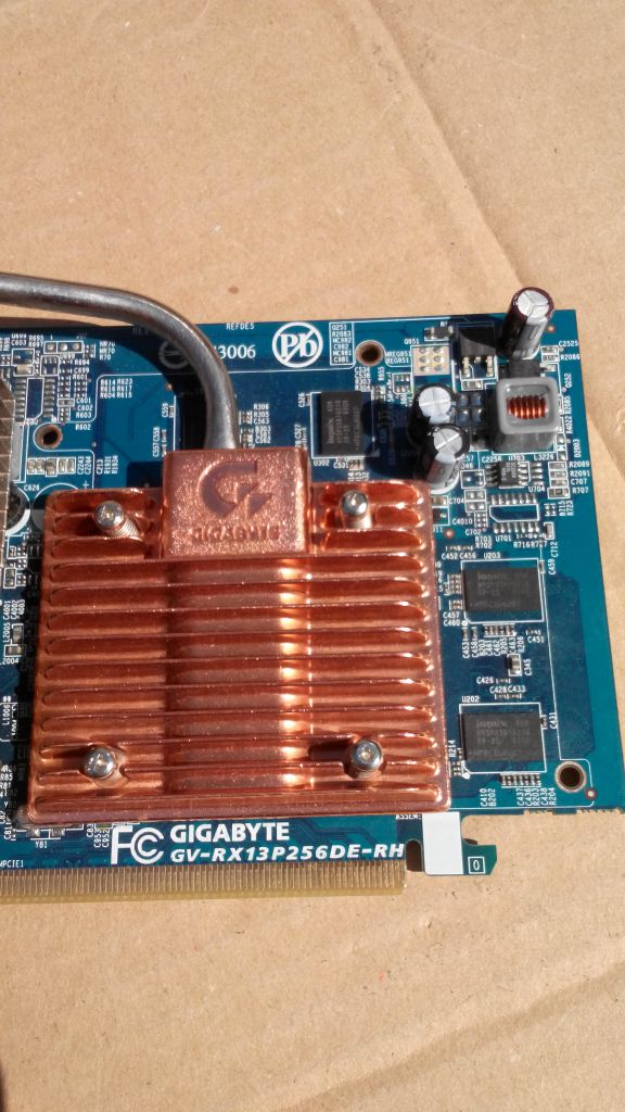 Видеокарта Gigabyte GV RX13P256DE RH - фото фото фото 2