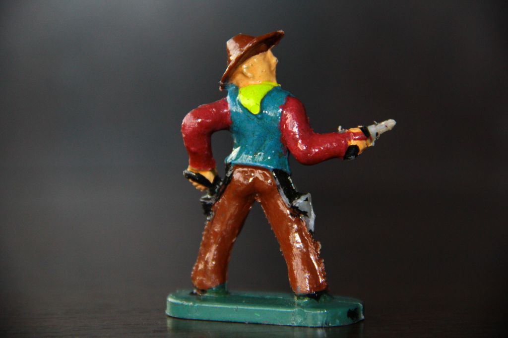 ковбой с пистолетом ПОЛЬША 54мм - фото фото фото 1