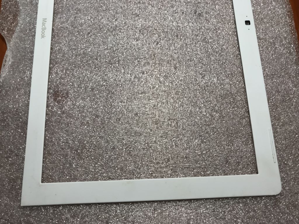 Apple Macbook A1181 13" Рамка матрицы - фото фото фото 3