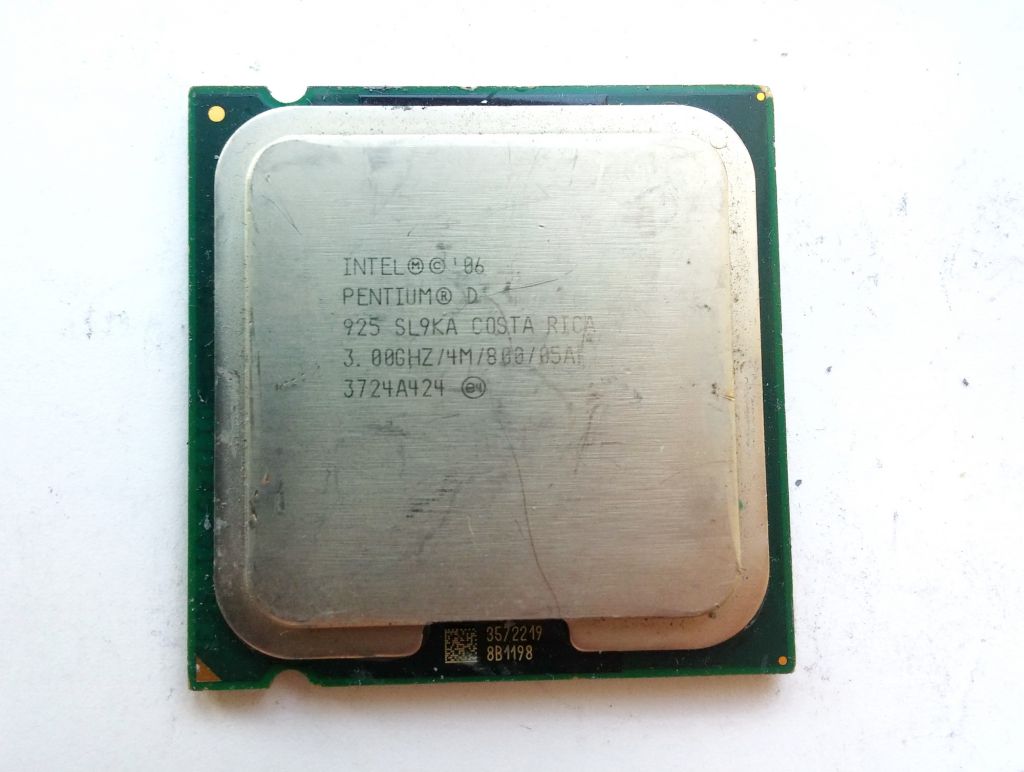 2х ядерный процессор Pentium® D 925 3.00GHz/4M/800  LGA775 Вживане - фото фото фото 0
