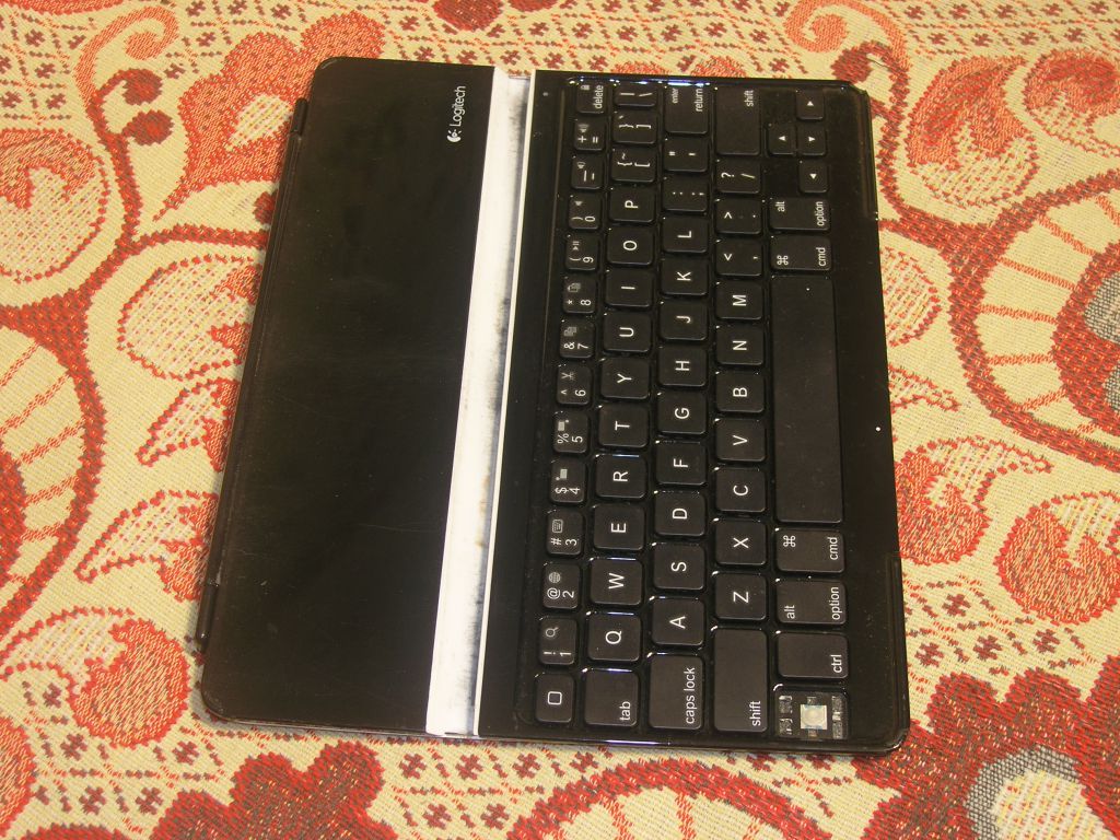 Bluetooth клавиатура Logitech для Ipad и не только - фото фото фото 1