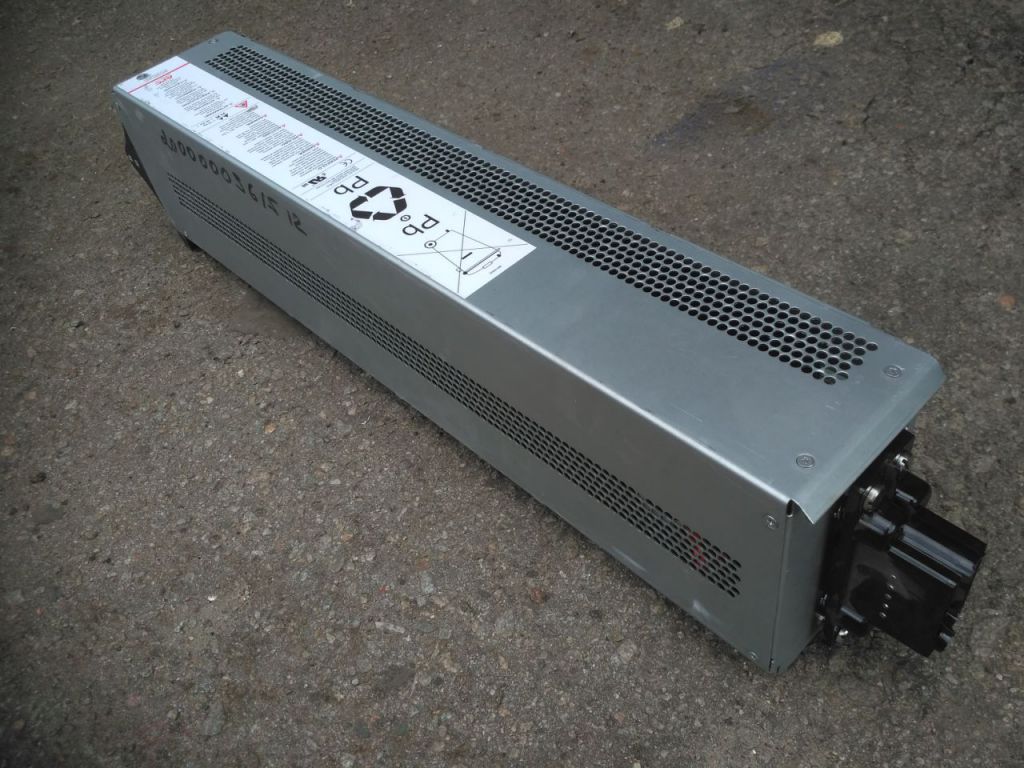 APC Symmetra Battery Pack. Батарейный модуль, блок для APC Symmetra SYBTU2-PLP - фото фото фото 2