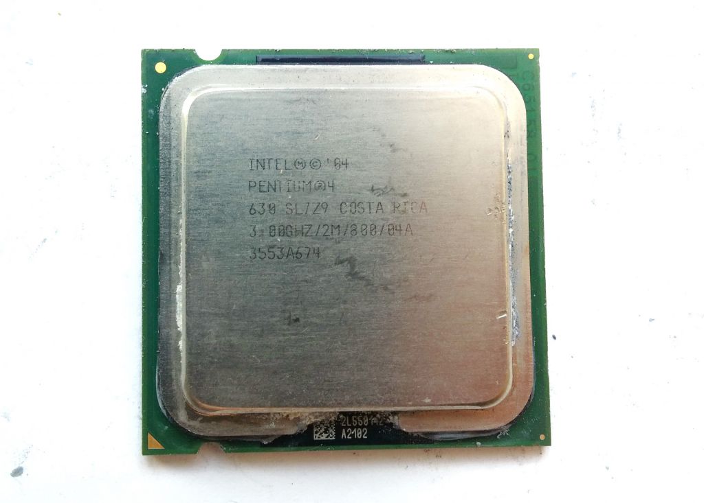 1х ядерный процессор Pentium® 4 HT 3.00GHz/2M/800  LGA775 Вживане - фото фото фото 1