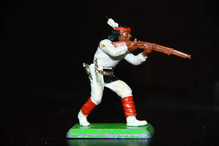 апач индеец с ружьем BRITAINS deetail 54мм Англия - фото фото фото 0