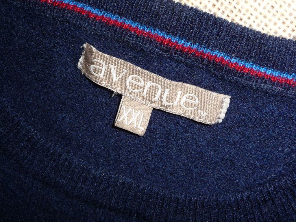 Свитер "AVENVE".р-XXL.Оригинал.100%Шерсть! - фото фото фото 0