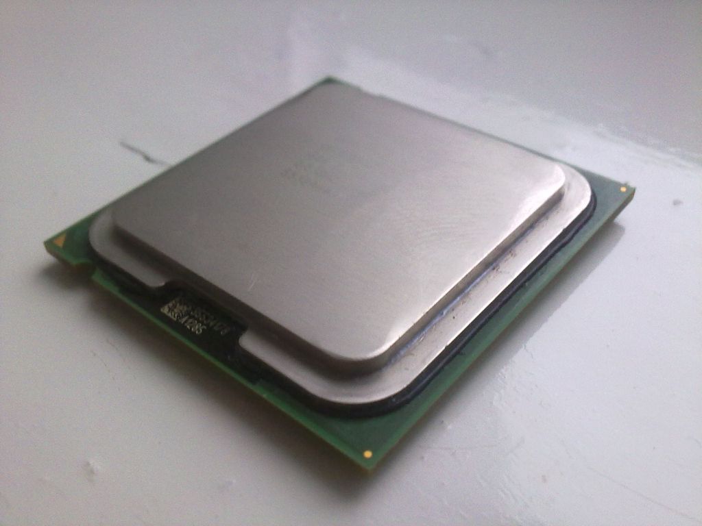 Intel® Celeron® D Processor 326 256K Cache, 2.53 GHz, 533 MHz FSB - фото фото фото 3