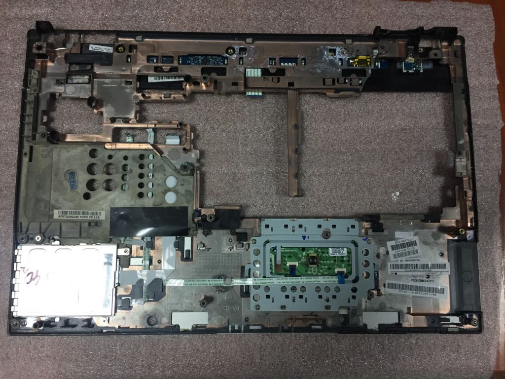 HP 8540p Низ корпуса - фото фото фото 2