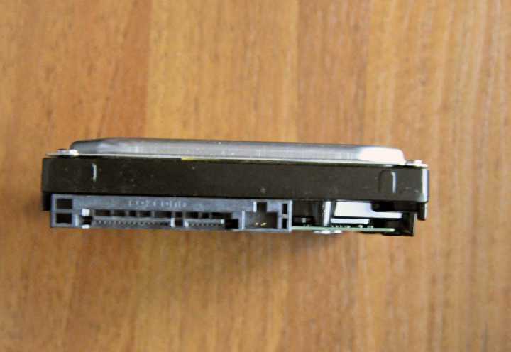 Жесткий диск Hitachi 3,5" 500Gb SATA - фото фото фото 2