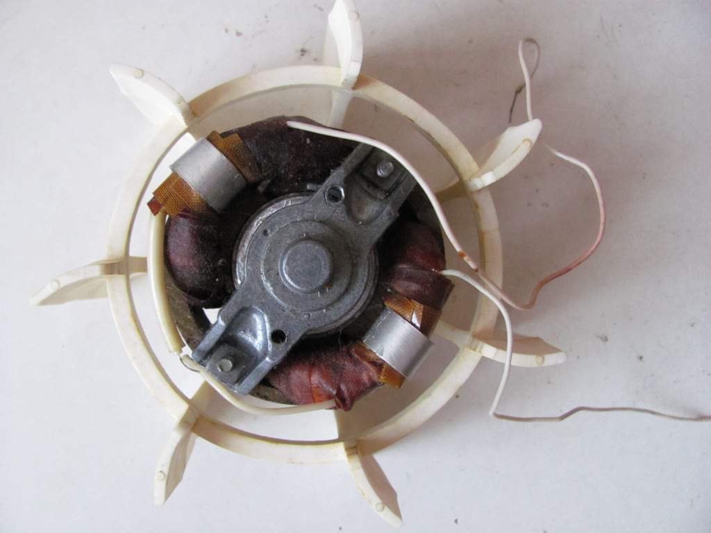 Двигатель с советской сушилки для рук - фото фото фото 1