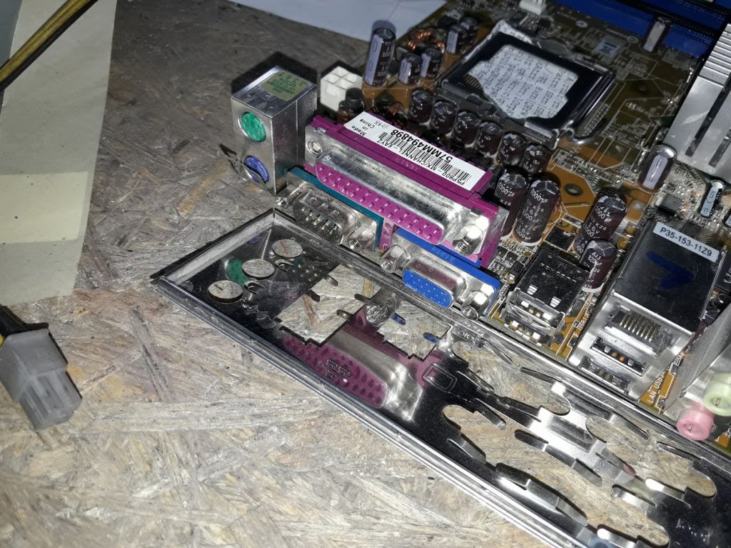 Мат. плата ASUS P5P800-MX / L (RTL) LGA775 i865GV SVGA+LAN SATA MicroATX 4DDR - фото фото фото 1