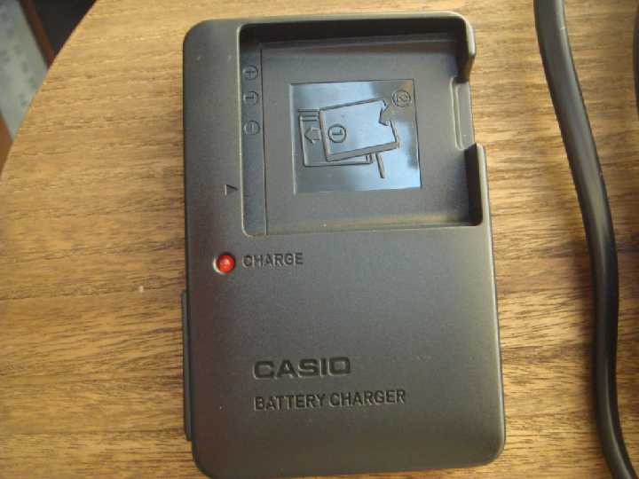 Зарядное Casio BC-120L для Casio NP-120. - фото фото фото 1