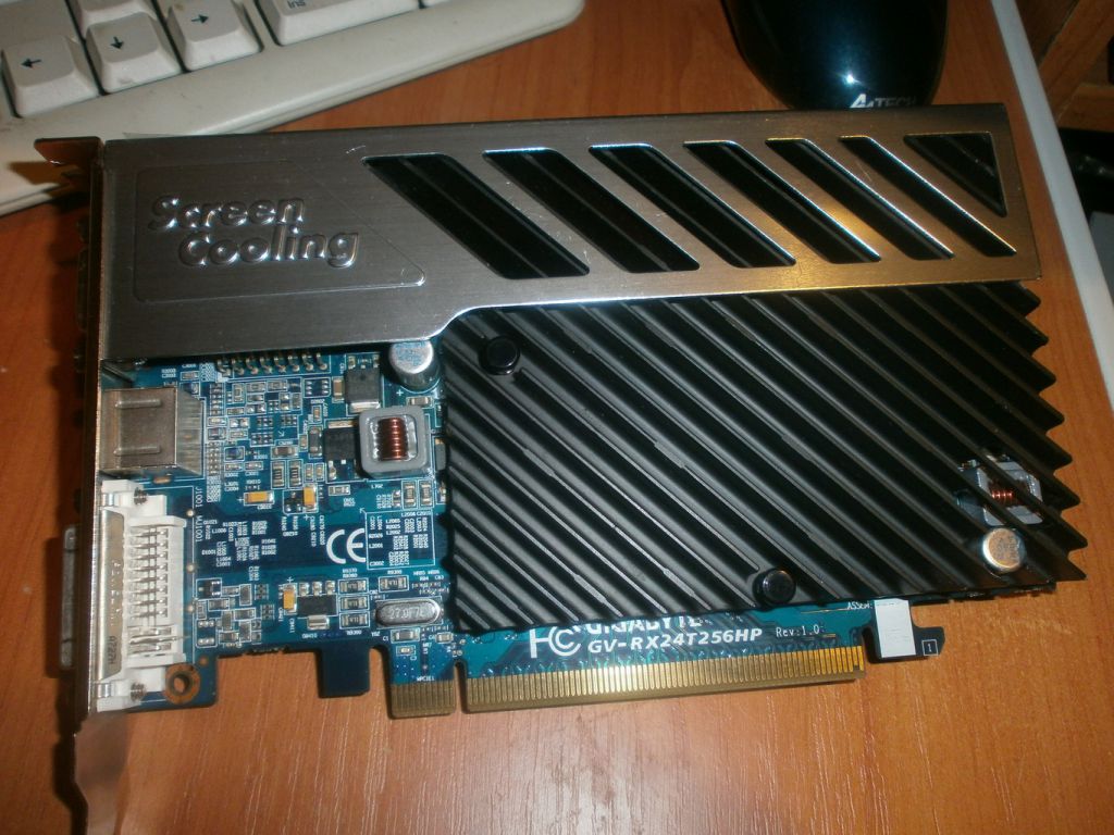 Видеокарта Giabyte GV-RX24T256HP, артефакты - фото фото фото 0