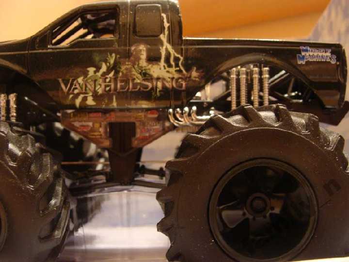1/43  BiG Foot VAN HELSING - фото фото фото 4