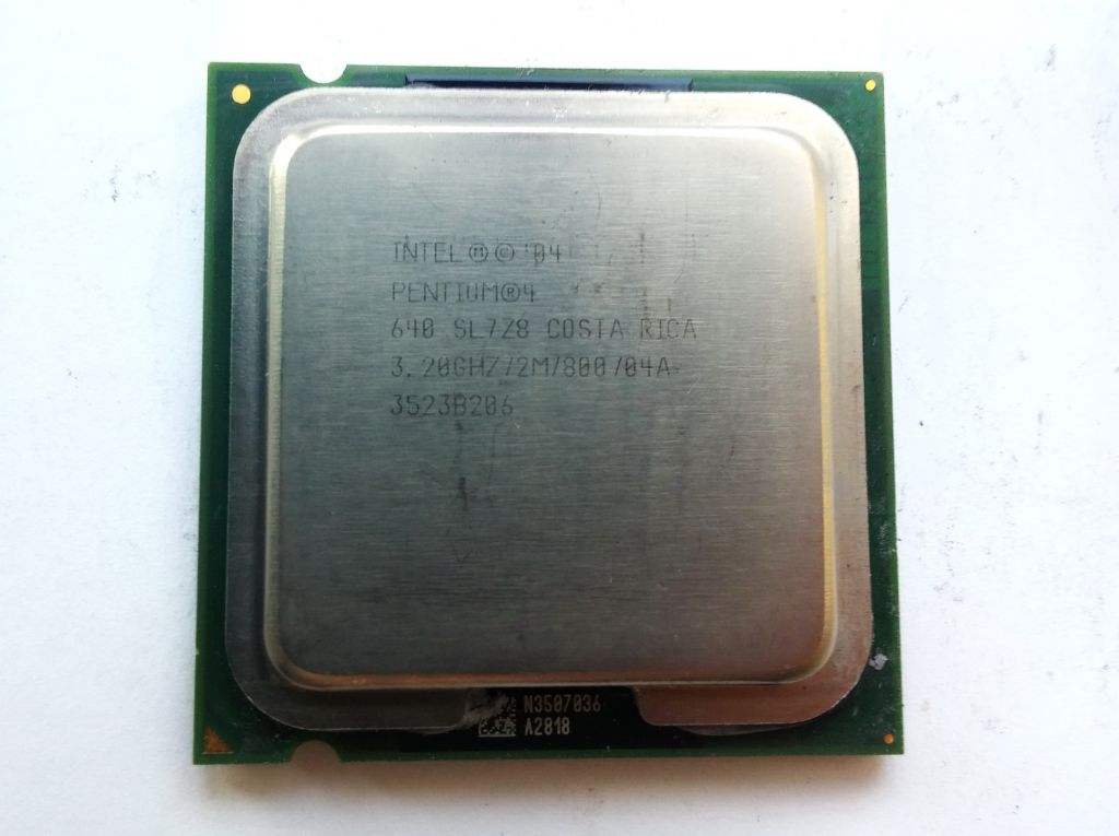 2х ядерный процессор Pentium® 4 HT SL7Z8 3.20GHz/2M/800  LGA775 Вживане - фото фото фото 0