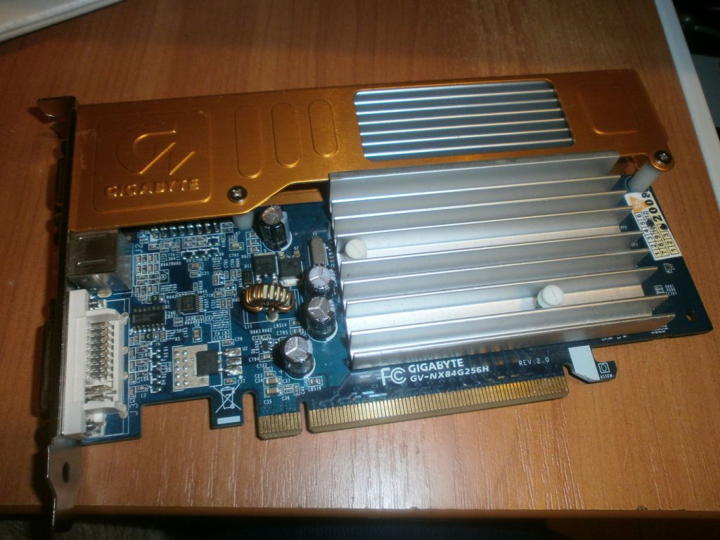 Видеокарта Giabyte PCI-E нет изображения - фото фото фото 1