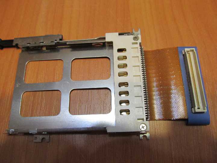 Слот PCMCIA Dell Latitude D620 D630 - фото фото фото 4
