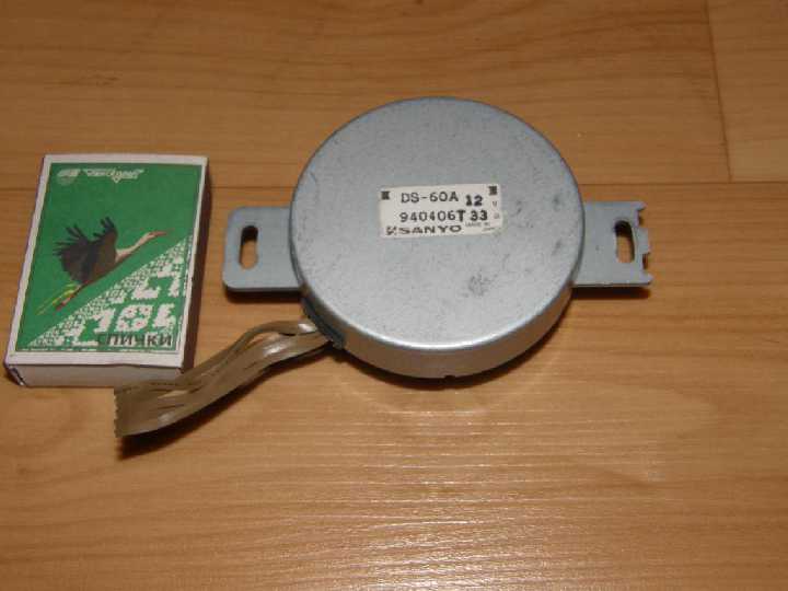 Шаговый двигатель DS-60A SANYO 5 выводов - фото фото фото 1