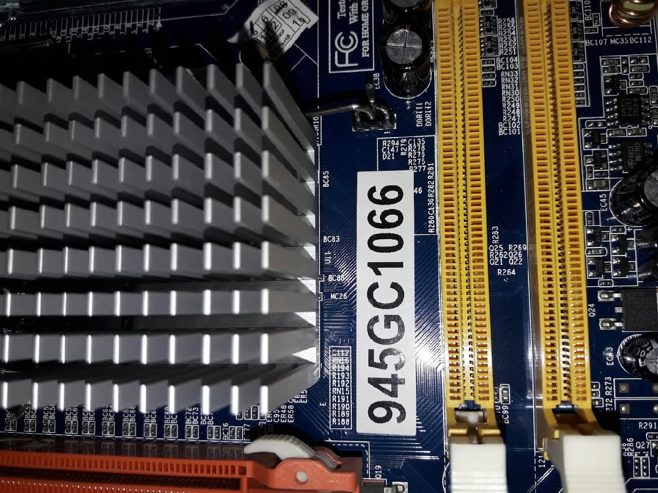 Мат. плата Palit 945GC1066 (OEM) LGA775 MicroATX 2DDR2 - фото фото фото 1