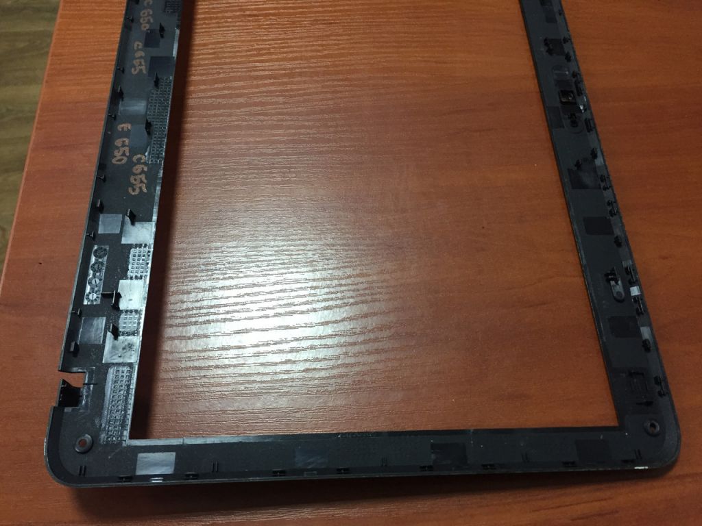 Toshiba C650 (C655) крышка матрицы + рамка - фото фото фото 3