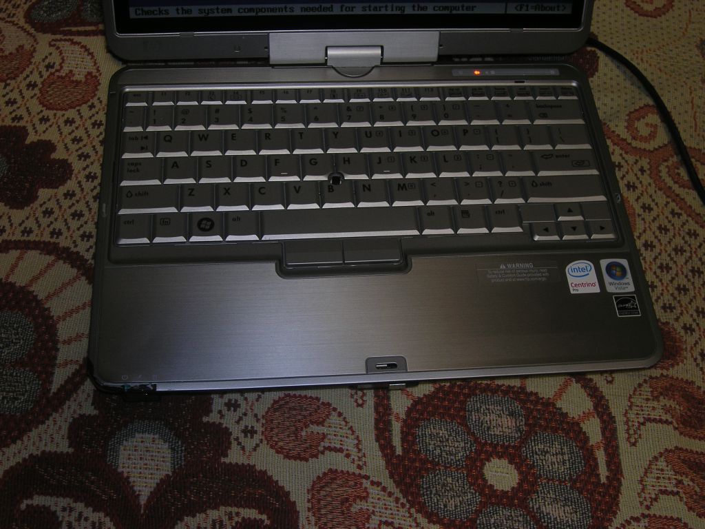 Трансформер ноуто-планшет HP Elitebook 2710p (битый угол) - фото фото фото 6