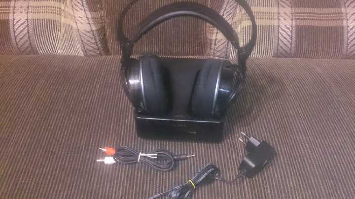 БЕСПРОВОДНЫЕ НАУШНИКИ Sony MDR-RF855R  799 ГРИВЕН - фото фото фото 0