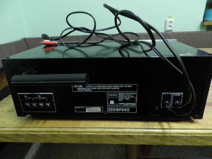 Тюнер Toshiba ST-445 - фото фото фото 4