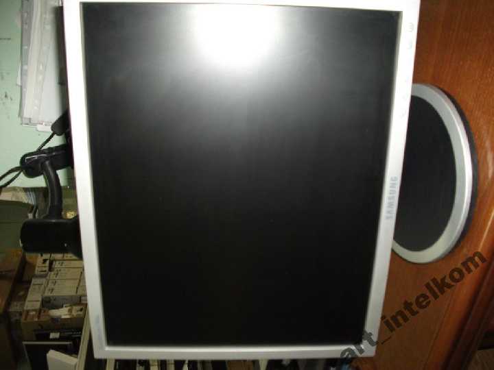 Монитор Samsung SyncMaster 740N, гарантия 3мес - фото фото фото 1