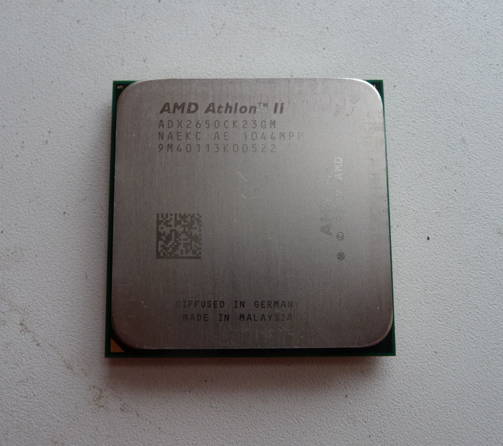 AMD Athlon II X2 265 3.3GHz                (260,255) AM3 - фото фото фото 0