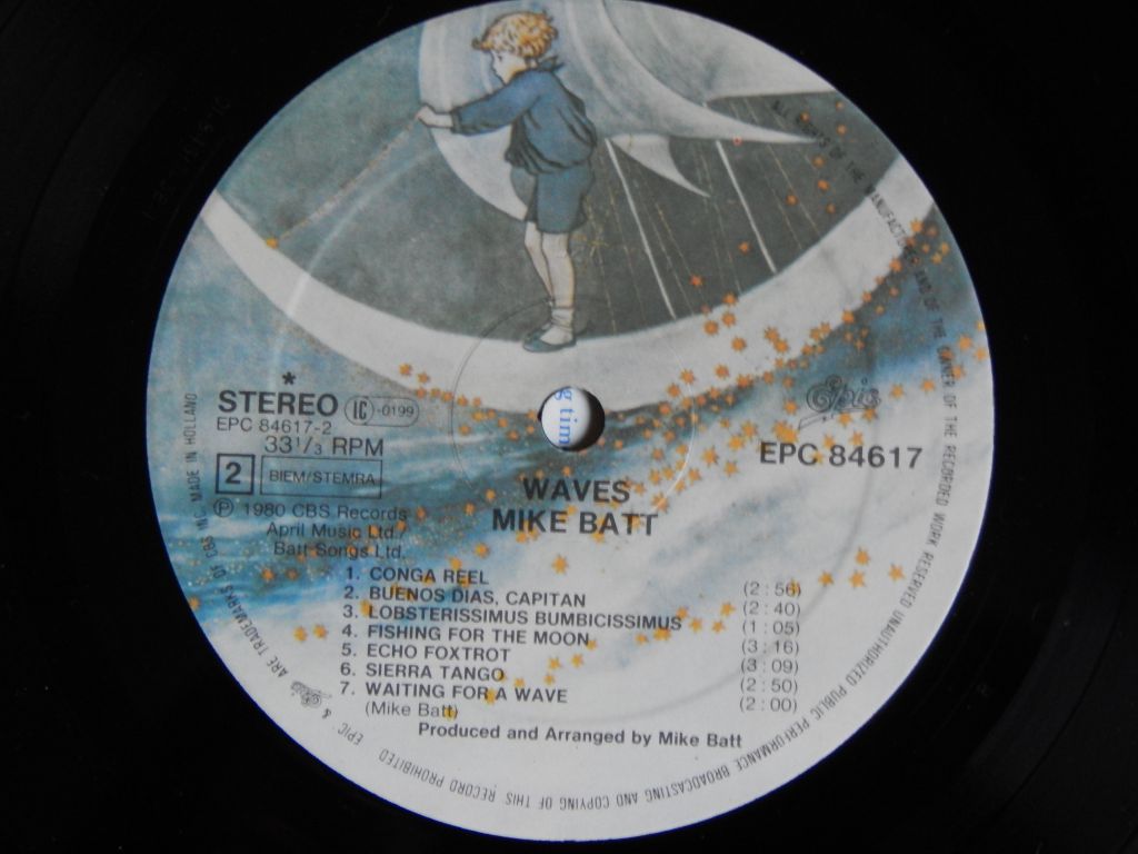 Mike Batt ‎– Waves   (Epic ‎– EPC 32590, Holland) EX+/NM- - фото фото фото 4