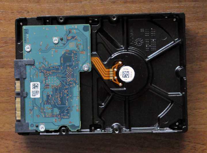 Жесткий диск Hitachi 3,5" 500Gb SATA - фото фото фото 1