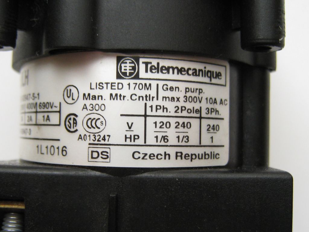 Переключатель кулачковый K1D002ULH , Telemecanique .         (2Ф-0-1Ф), 12А . - фото фото фото 3