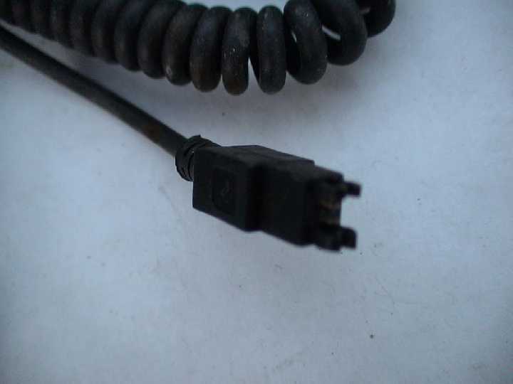 Машинная зарядка Sony Ericsson.Читать описание. - фото фото фото 2
