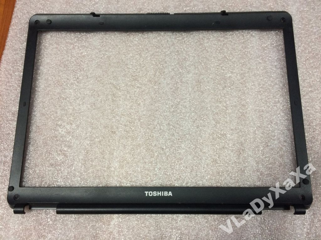 Toshiba L300 рамка матрицы - фото фото фото 0