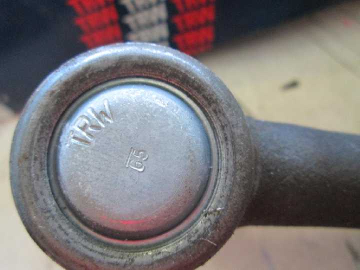 Рулевой наконечник Mercedes W124 86-96 TRW JTE523 - фото фото фото 1
