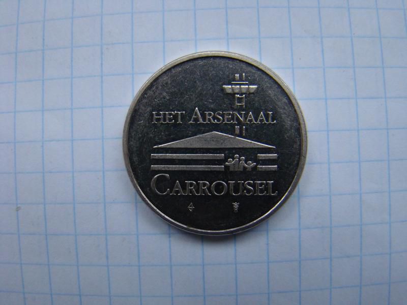 Игровой жетон HET ARSENAL CARROUSEL. - фото фото фото 0