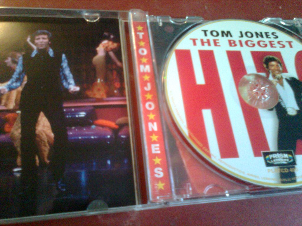 Tom Jones The Biggest Hits CD фирменный б/у - фото фото фото 2
