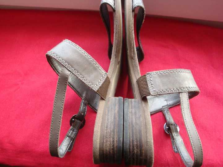 Стильные кожаные босоножки Clarks.Англия 37р - фото фото фото 1