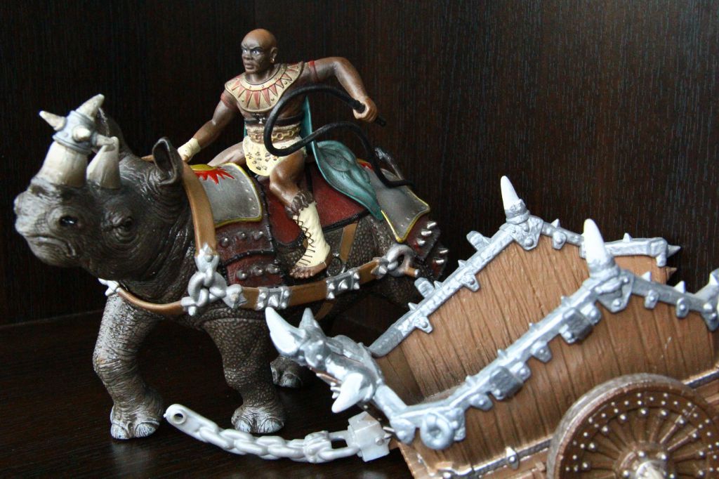 боевой носорог    ( SCHLEICH ) 1:18 - фото фото фото 6