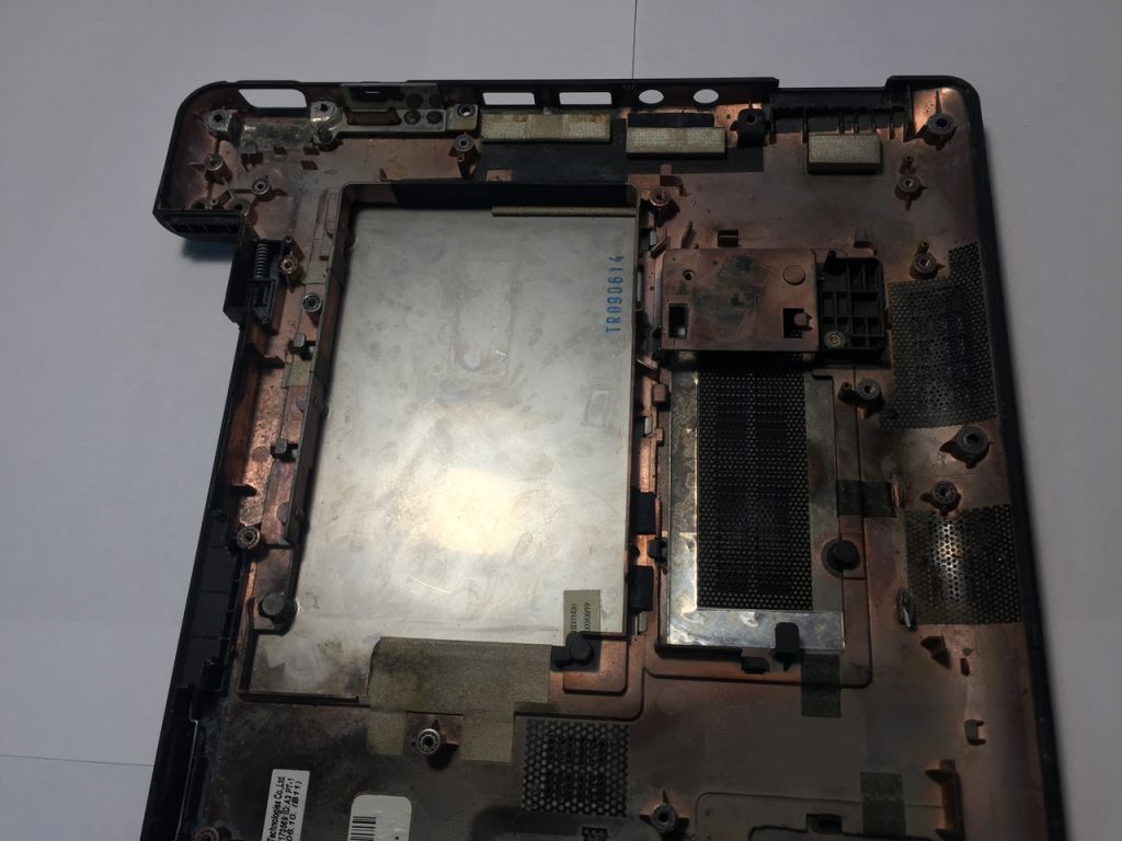 Packard Bell ZA8 низ корпуса (дно) - фото фото фото 2