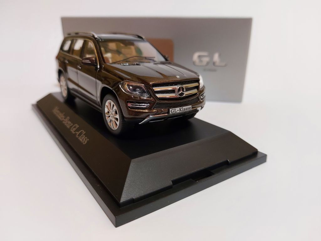 Norev 1:43 Mercedes-Benz GL  (X166) citrin brown metallic - фото фото фото 5