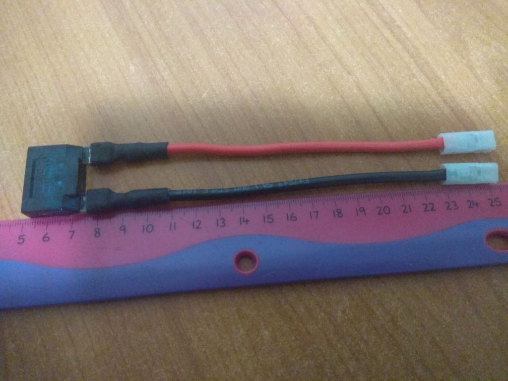 Коннектор для APC RBC6 60А 32VDC Battery Pack connector - фото фото фото 0