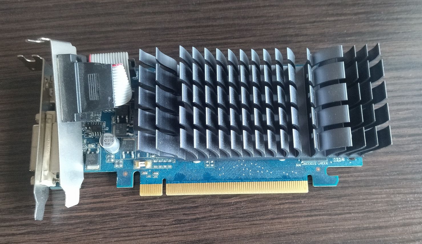 Видеокарта ASUS EN210 silent/DI/1GD3/V2 64bit - фото фото фото 0